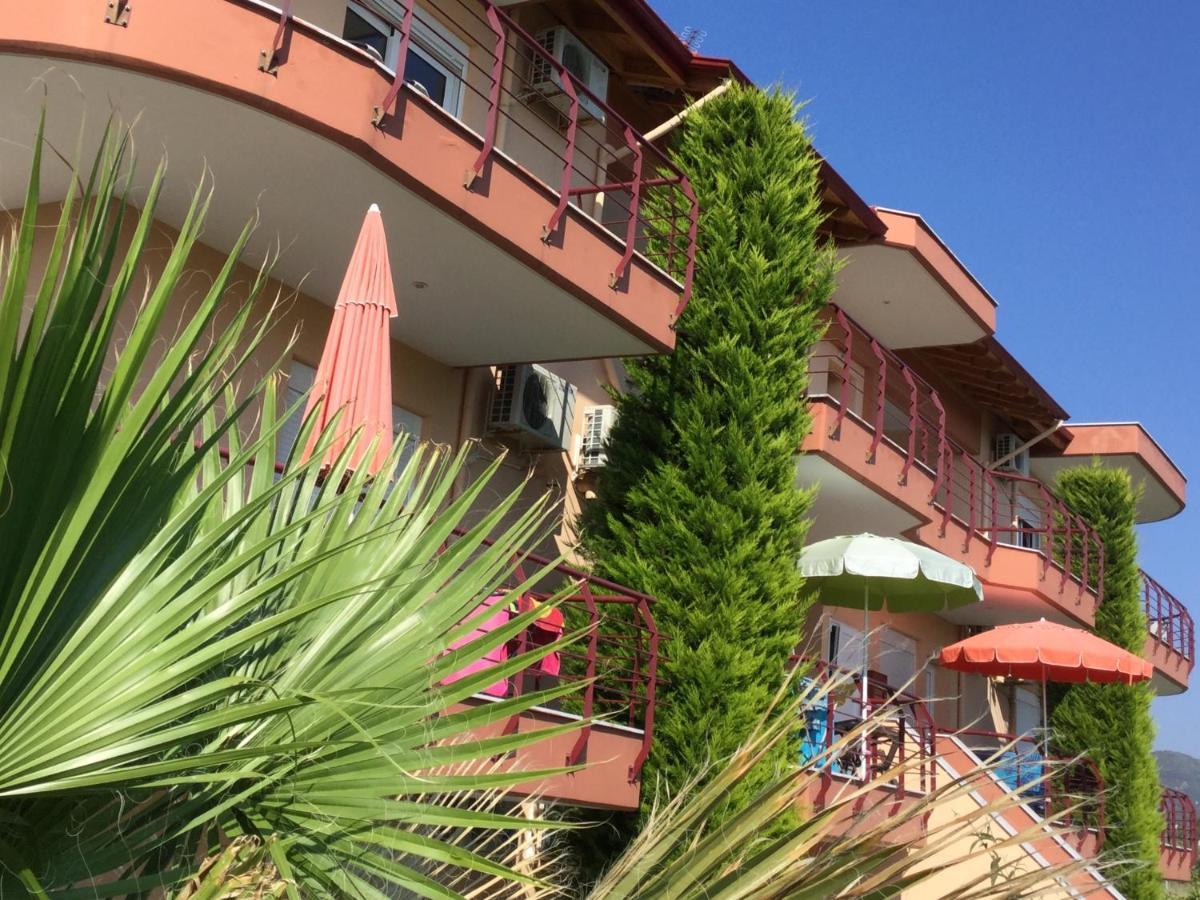 Helios Daire Vrasná Dış mekan fotoğraf